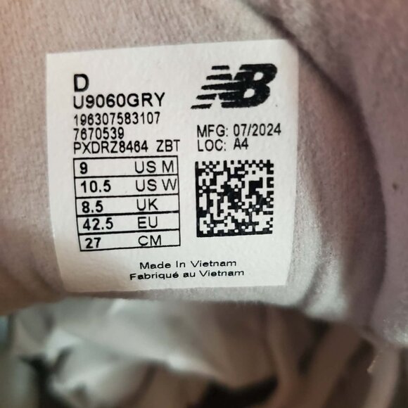 New Balance 9060 sneaker GRAY U9060gry rain cloud (9M / 10.5W) - Picture 6 of 10